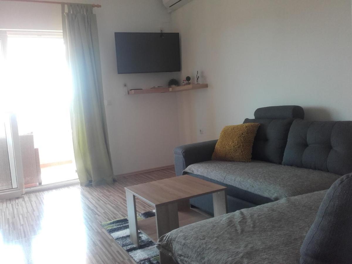 Maremy Apartamento Zadar Exterior foto